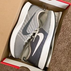 Nike Dual Tone Racer